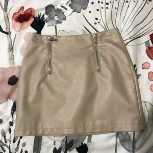 FOREVER21 FAUX LEATHER SKIRT